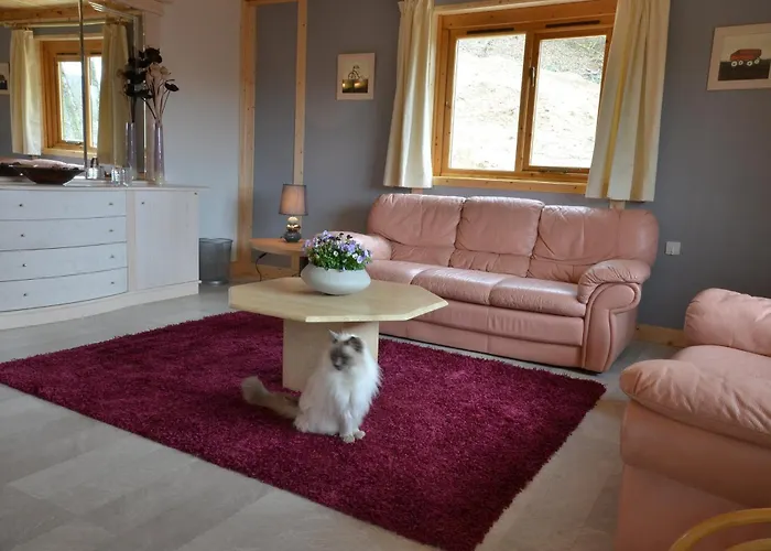 Woodlands Cottage